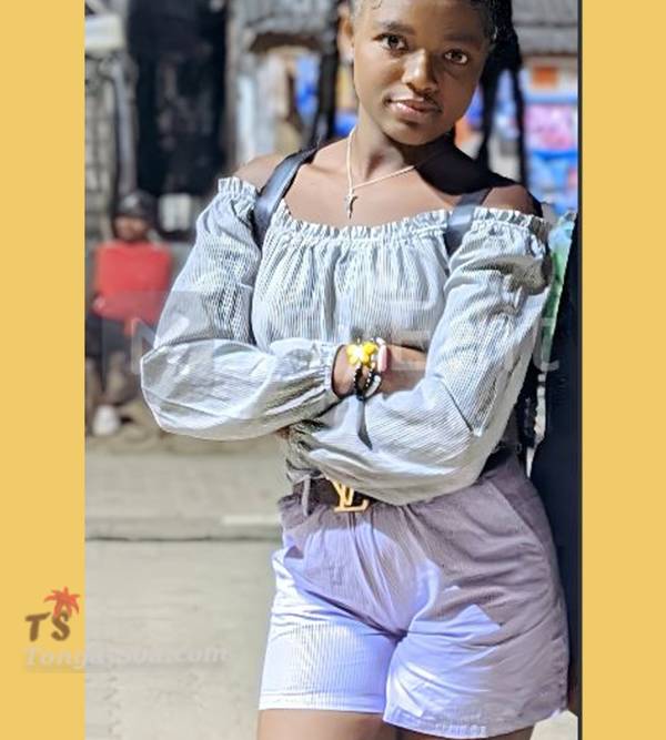 Femme célibataire de 18 ans cherche homme pour rencontre sérieuse