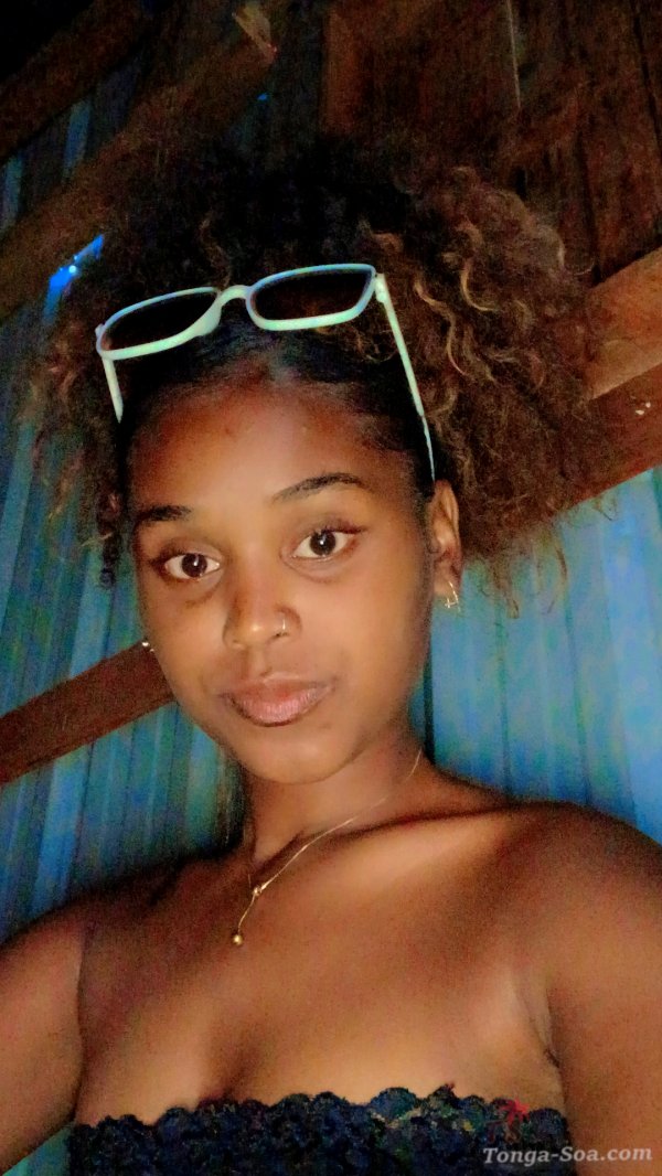 Peut-être que notre histoire commence par une simple discussion