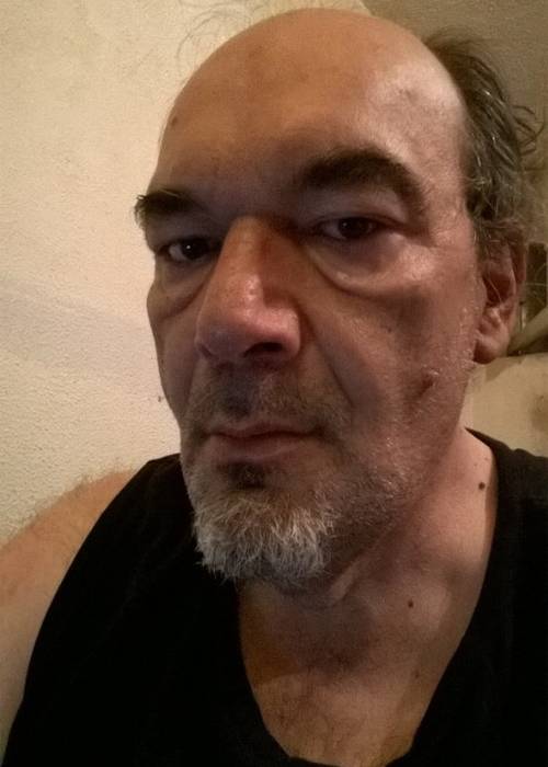 Homme divorcé cherche nouveau départ et belle rencontre