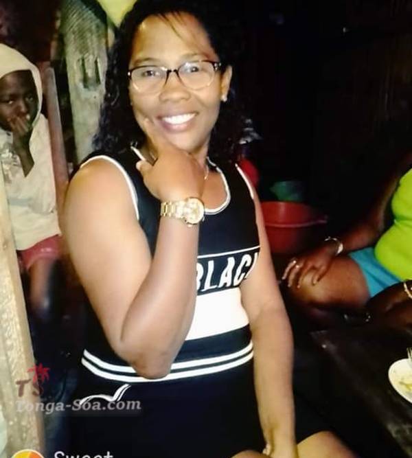 Une --cherche sa moitie