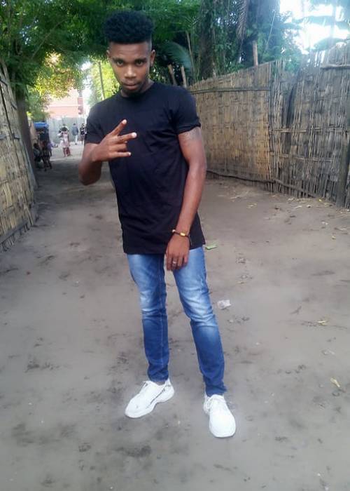 Je sui célibataire et je cherche une amour avec une fille ou femm...