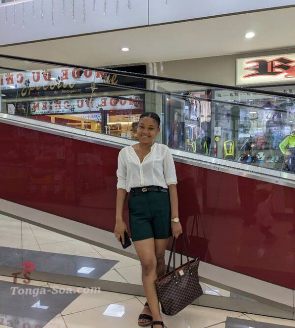 Femme 27ans celibataire et je suis a la recherche de mon ame sœur...