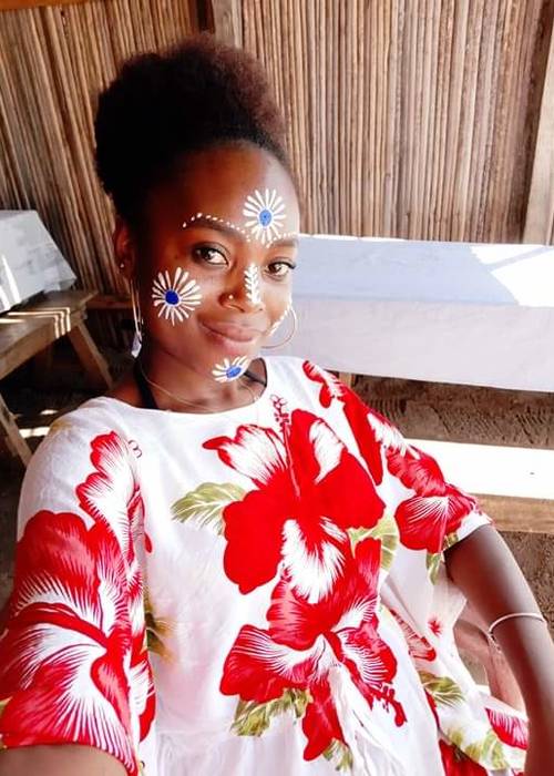 Femme celibat cherche un homme pour vivre avec du serieux 