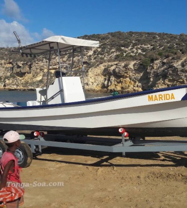 Vedette comarine xmc24 avec moteur hb yamaha 2t 85 cv