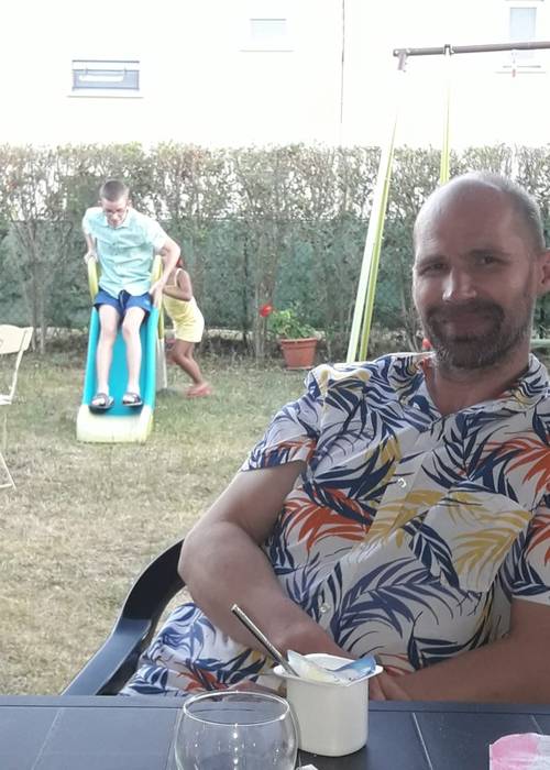 Y a t il une femme qui es prete a tout pour combler mon coeur et ...