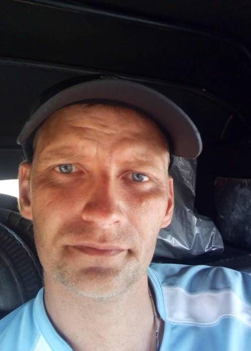 Recherche une femme sincère et fidèle