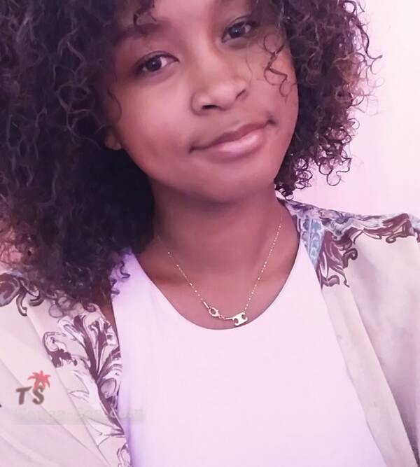 A la recherche d'une relation