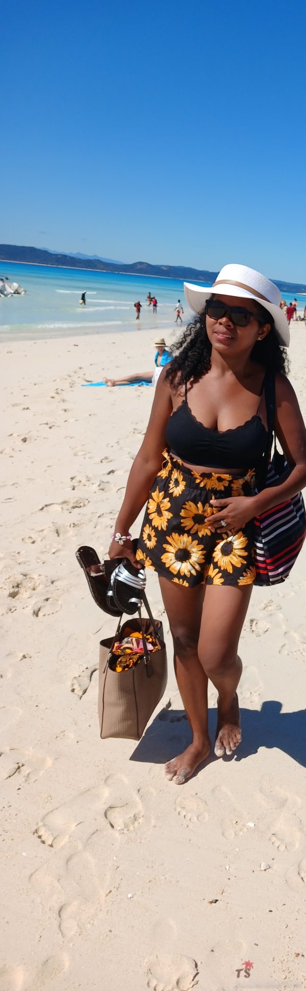 Une femme simple avec un coeur ouvert, prête pour une belle renco...