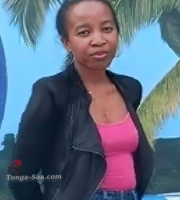 Femme célibataire de 30 ans cherche homme pour rencontre sérieuse