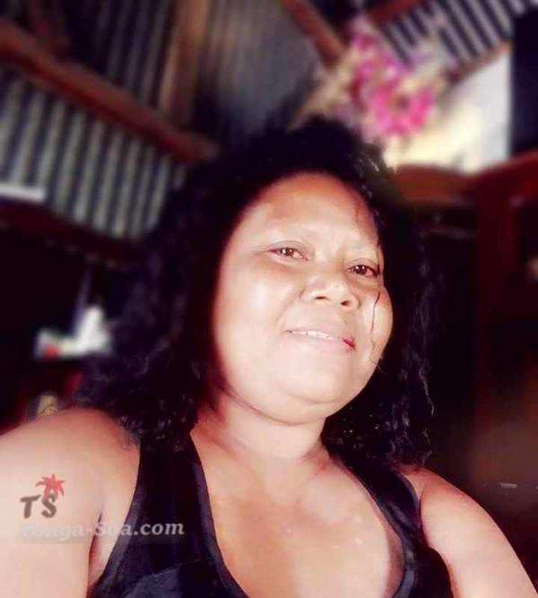 Jeune femme celibat sincere recherche un homme serieux 