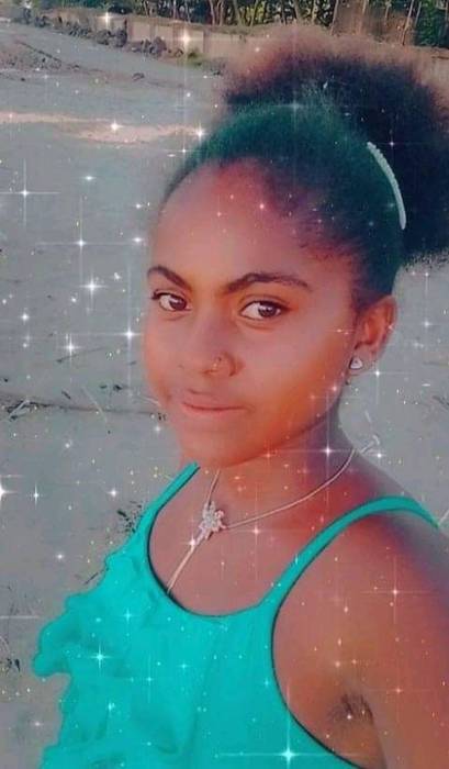 Jeune fille de tamatave cherche un vazaha pour relation serieuse