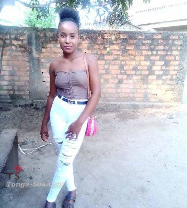 Jeune serieuse pour l'avenir ensemble 