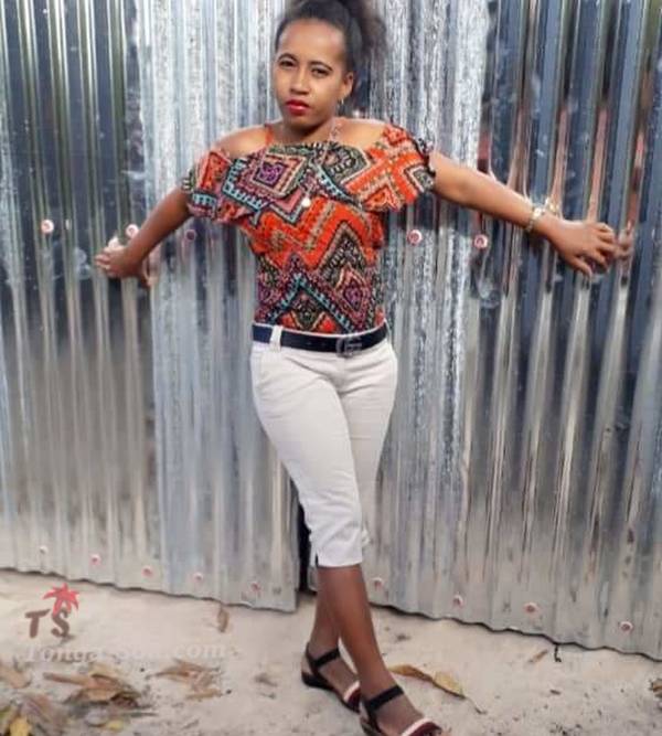 Femme serieuse pour vivre ensemble 