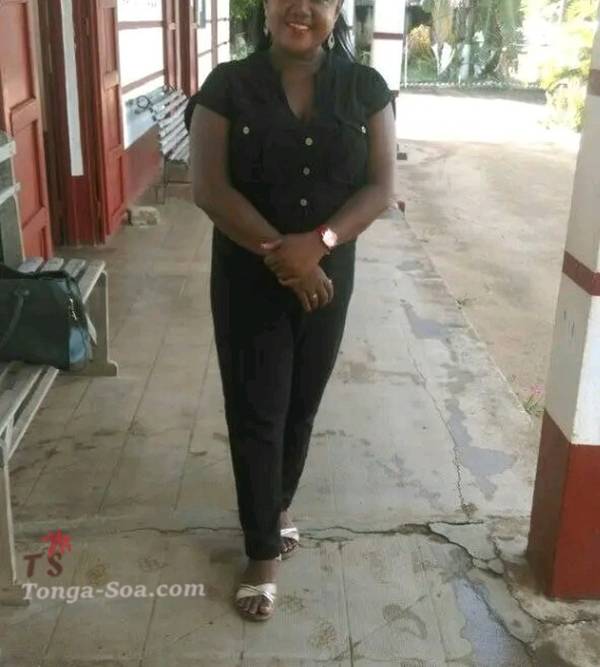 Hello, moi c'est tata, une femme franche, sérieuse et attentionné...