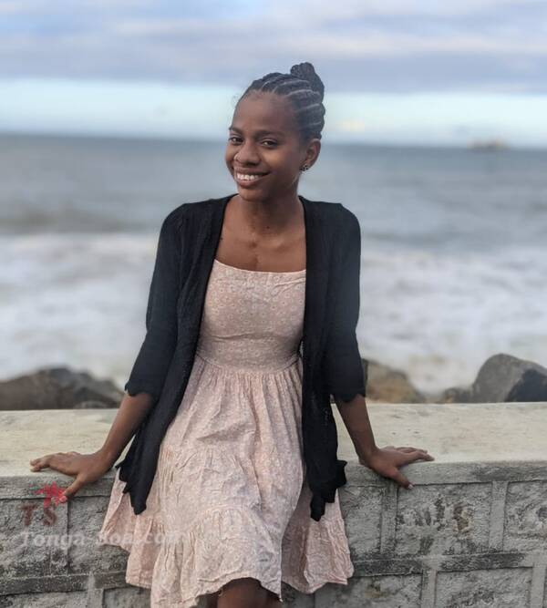 Femme sincere et posee