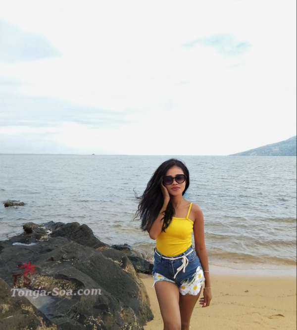 Femme simple de26 ans cherche compagnon sincères