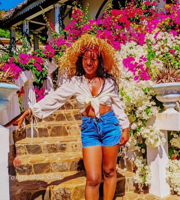 Charme d'ambilobe 28ans, teint métisse maman d'un trésor mon cœur...