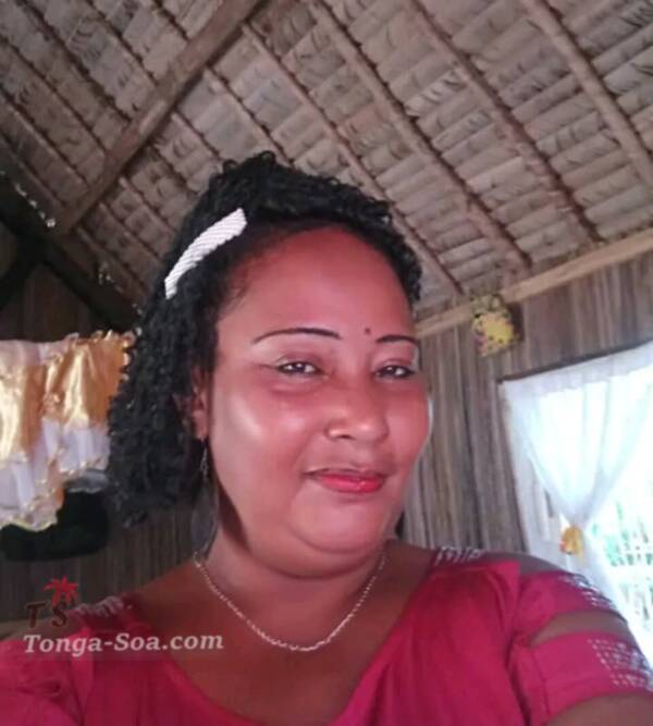  coucou femme serieuse