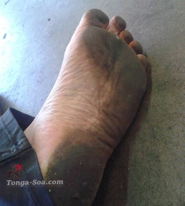 Barefooter recherche sa princesse pieds nus