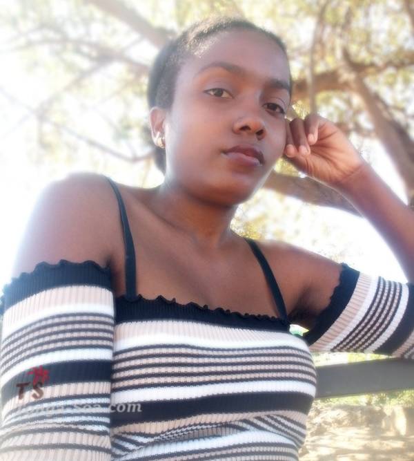 Une femme a la recherche d'un homme serieux et sinceres