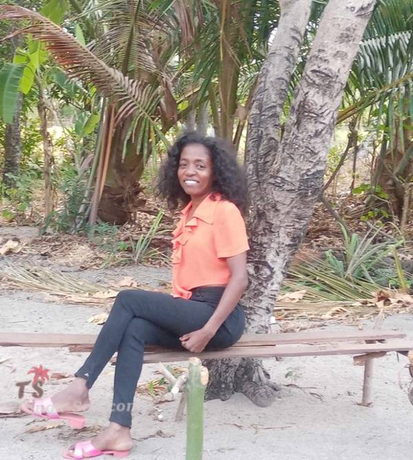 Recherche un homme serieux menant au mariage 