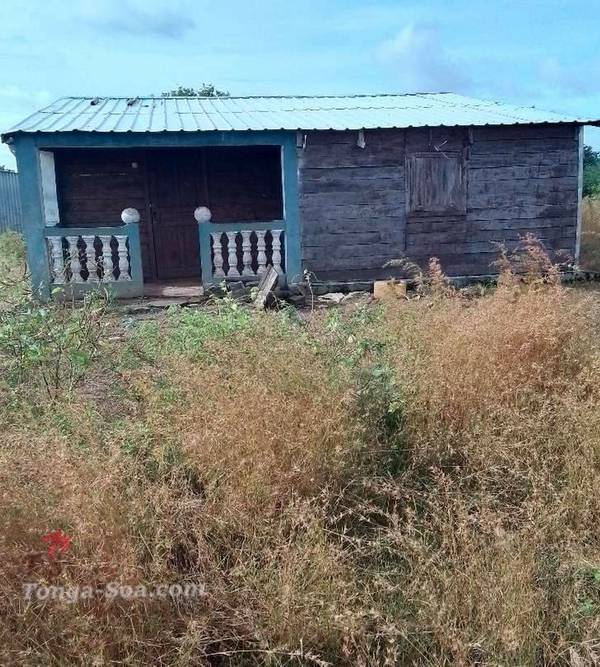 Vente d'un terrain avec maison