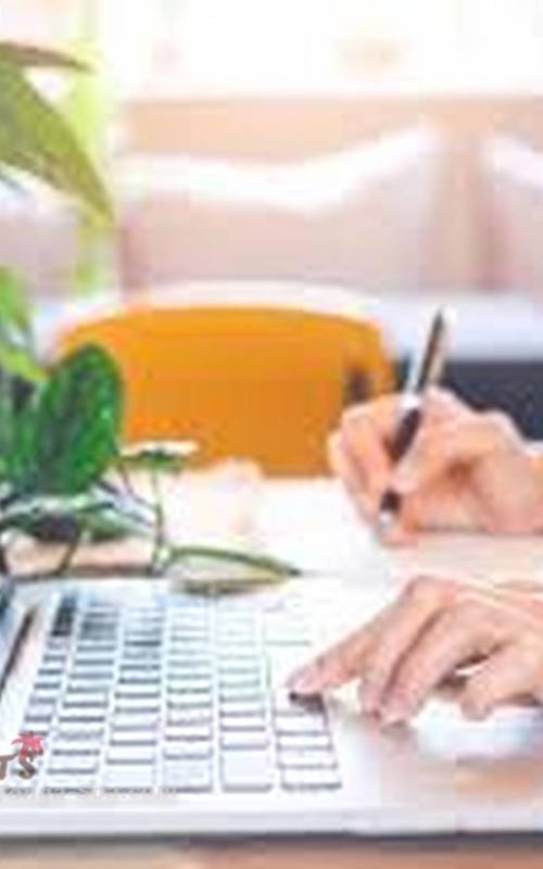 A la recherche d'un travail en ligne comme un rédacteur web