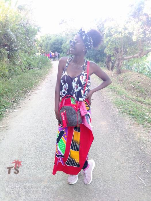 Je cherche l'amour et mon âme sœur