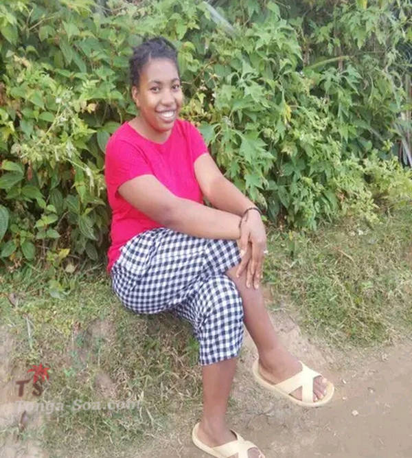 Jeune femme celibat recherche un homme serieux , relation qui pou...