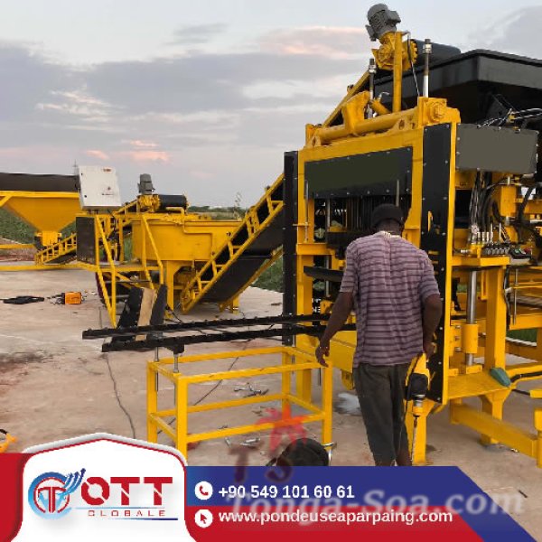 Machine a parpaing, pavé semi-automatique ott4.1sa