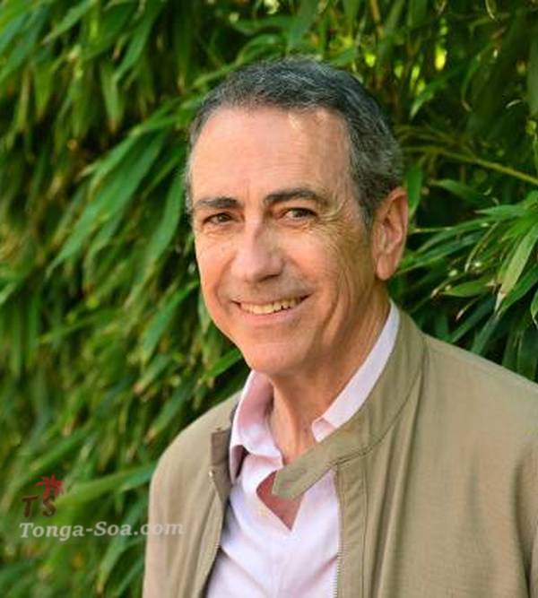 Jeune retraité métro habitant l'ile de la réunion