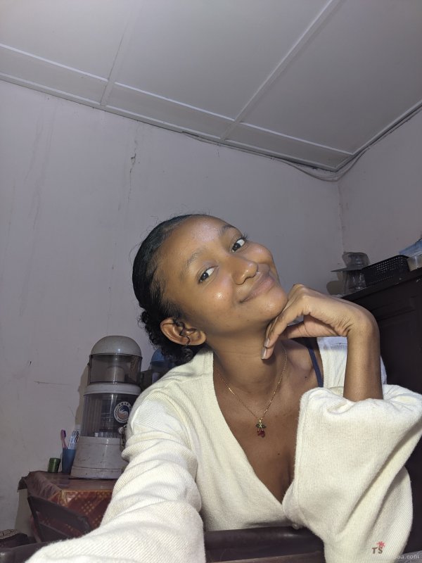 Femme sincère cherche une relation sérieuse