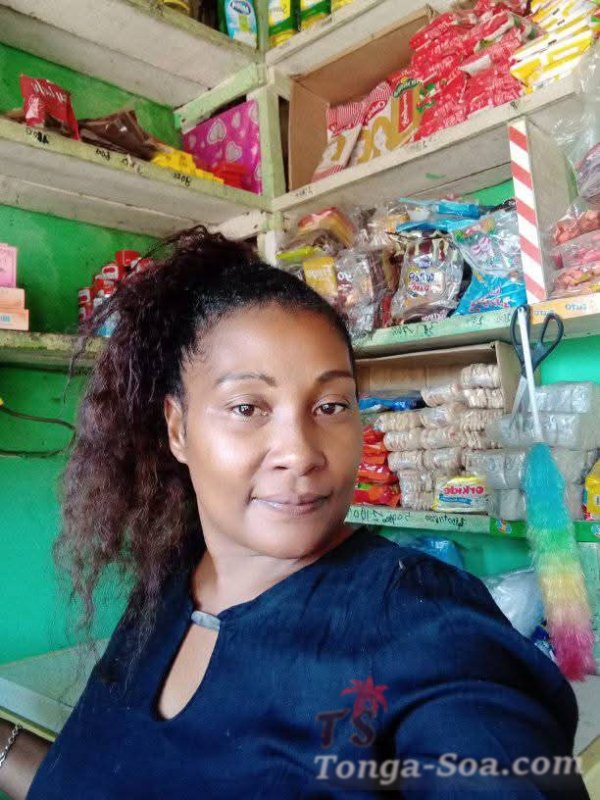 Une belle rencontre commence souvent.une belle conversation