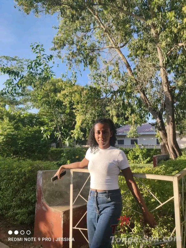 Je suis une femme simple